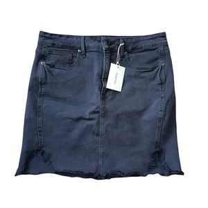 Good American | The Bombshell Frayed Denim Miniskirt | size 12/31
